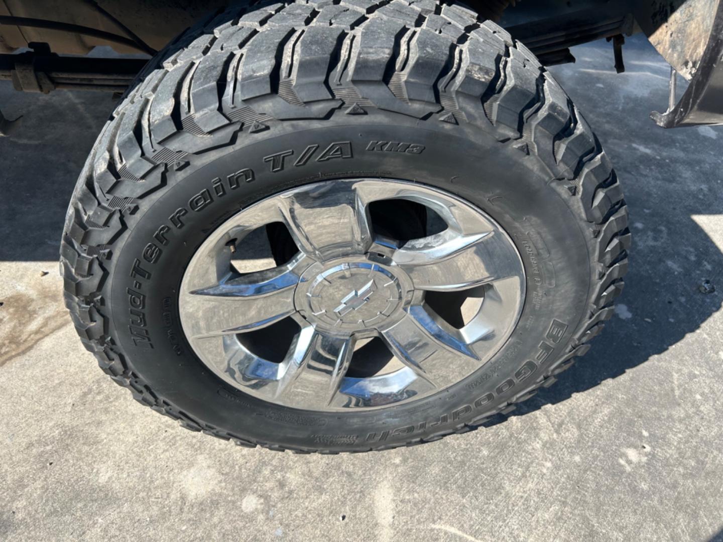 1995 Blue Chevrolet C/K 1500 Reg. Cab 6.5-ft. Bed 4WD (1GCEK14K9SZ) with an 5.7L V8 OHV 16V engine, located at 1687 Business 35 S, New Braunfels, TX, 78130, (830) 625-7159, 29.655487, -98.051491 - Photo#9